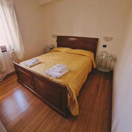 Casa Di Fiore Bad And Breakfast Bed and Breakfast San Giovanni in Fiore Exterior foto