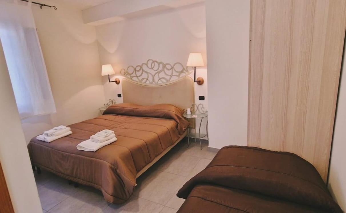 Casa Di Fiore Bad And Breakfast Bed and Breakfast San Giovanni in Fiore Exterior foto