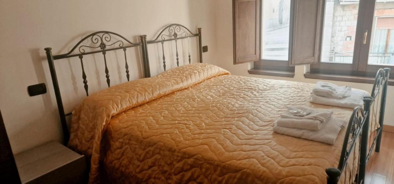 Casa Di Fiore Bad And Breakfast Bed and Breakfast San Giovanni in Fiore Exterior foto