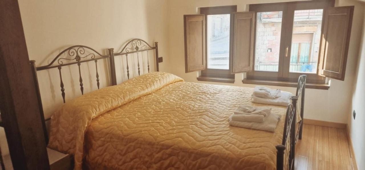 Casa Di Fiore Bad And Breakfast Bed and Breakfast San Giovanni in Fiore Exterior foto