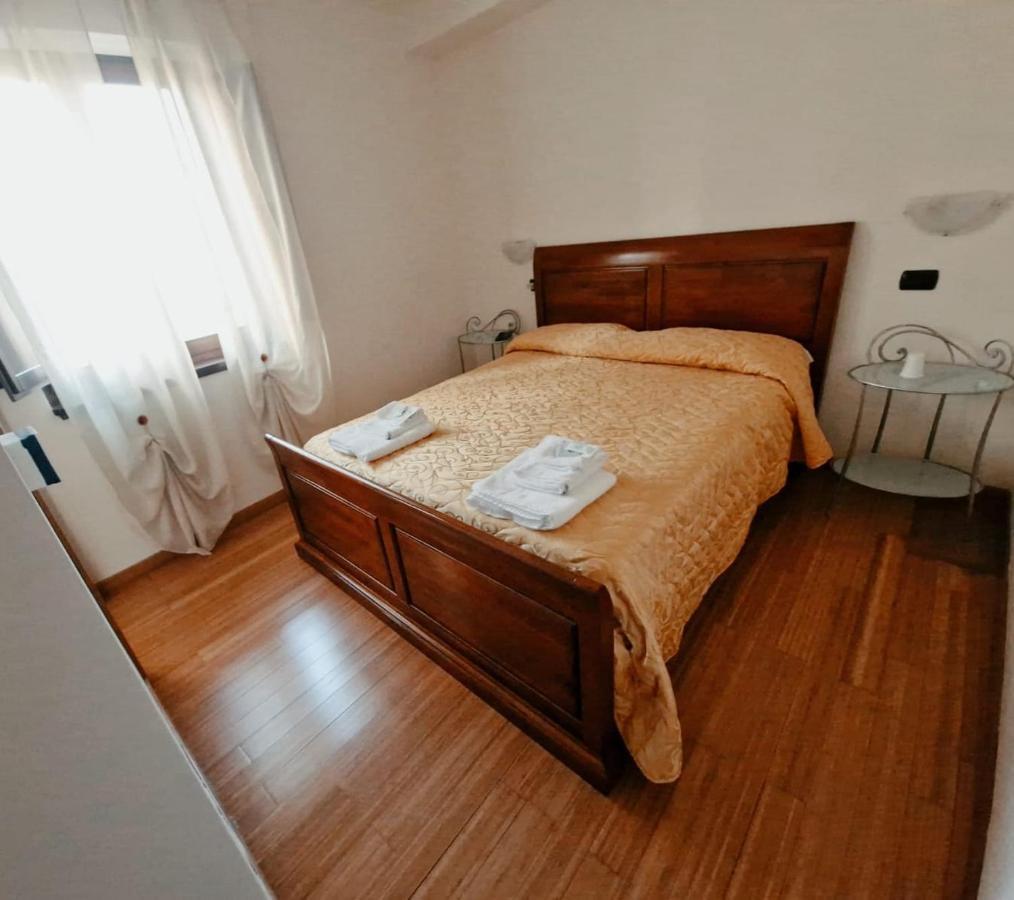 Casa Di Fiore Bad And Breakfast Bed and Breakfast San Giovanni in Fiore Exterior foto