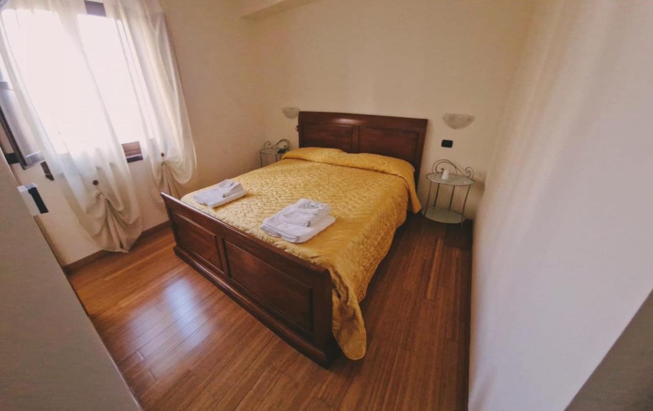 Casa Di Fiore Bad And Breakfast Bed and Breakfast San Giovanni in Fiore Exterior foto
